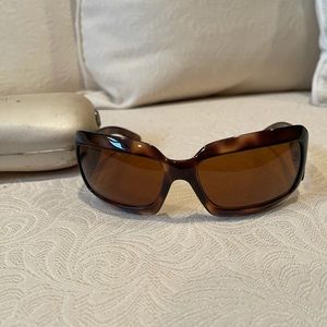 💯 Authentic Chanel sunglasses